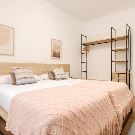 Elegante Y Recien Reformado En Abando *