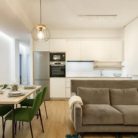 Elegante Y Recien Reformado En Abando Μπιλμπάο