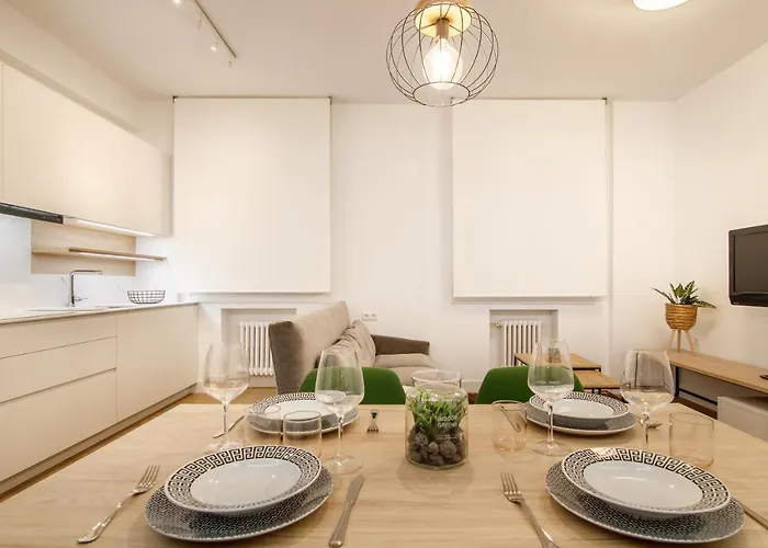 Elegante Y Recien Reformado En Abando