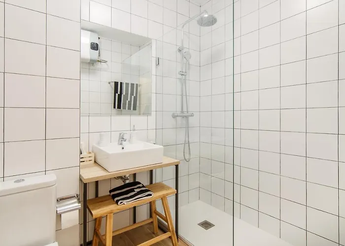 Elegante Y Recien Reformado En Abando Apartament *